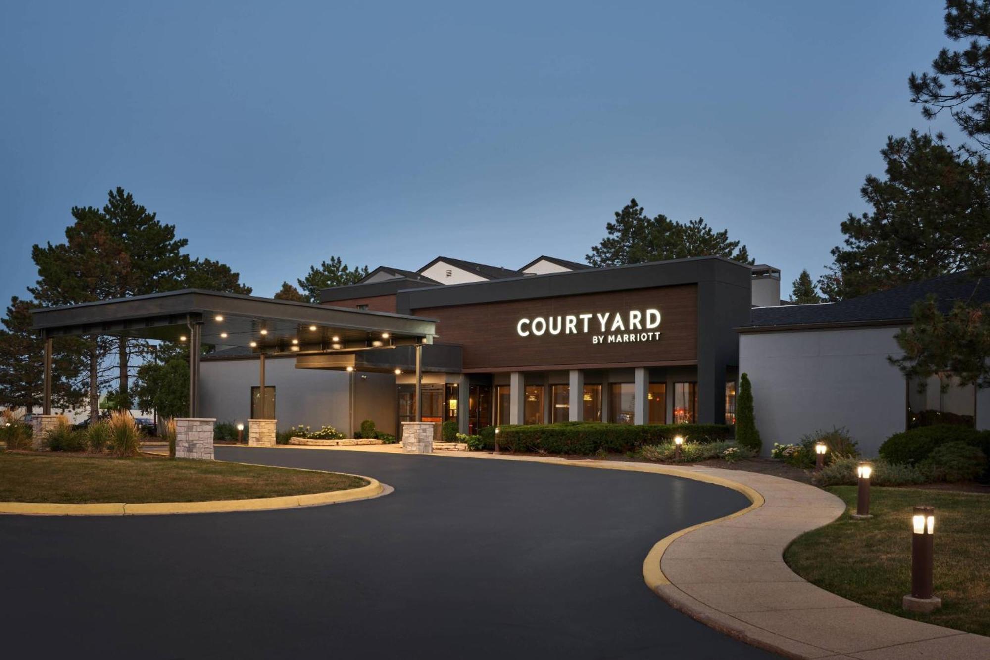 Courtyard Chicago Wood Dale / Itasca Hotel Екстериор снимка