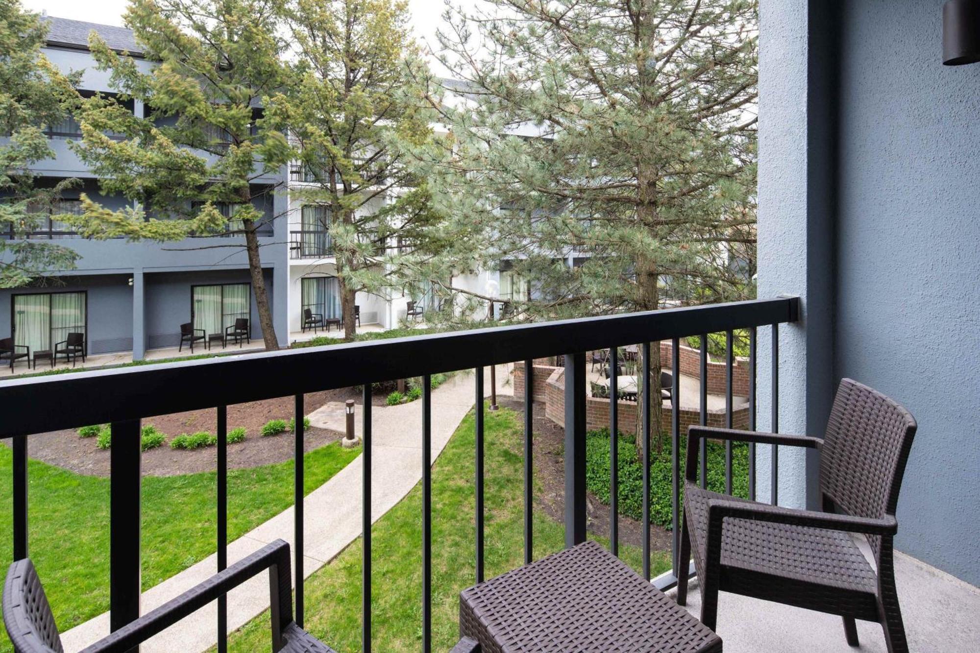 Courtyard Chicago Wood Dale / Itasca Hotel Екстериор снимка