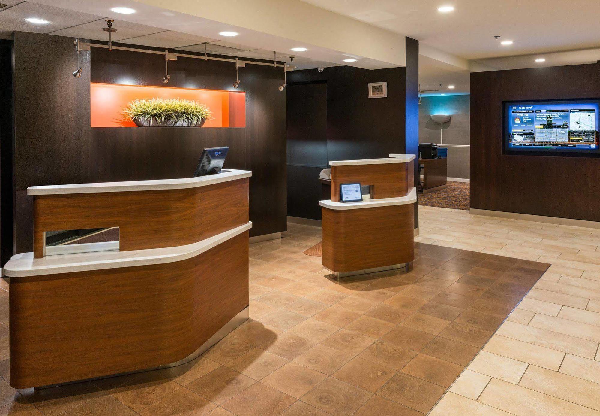 Courtyard Chicago Wood Dale / Itasca Hotel Екстериор снимка